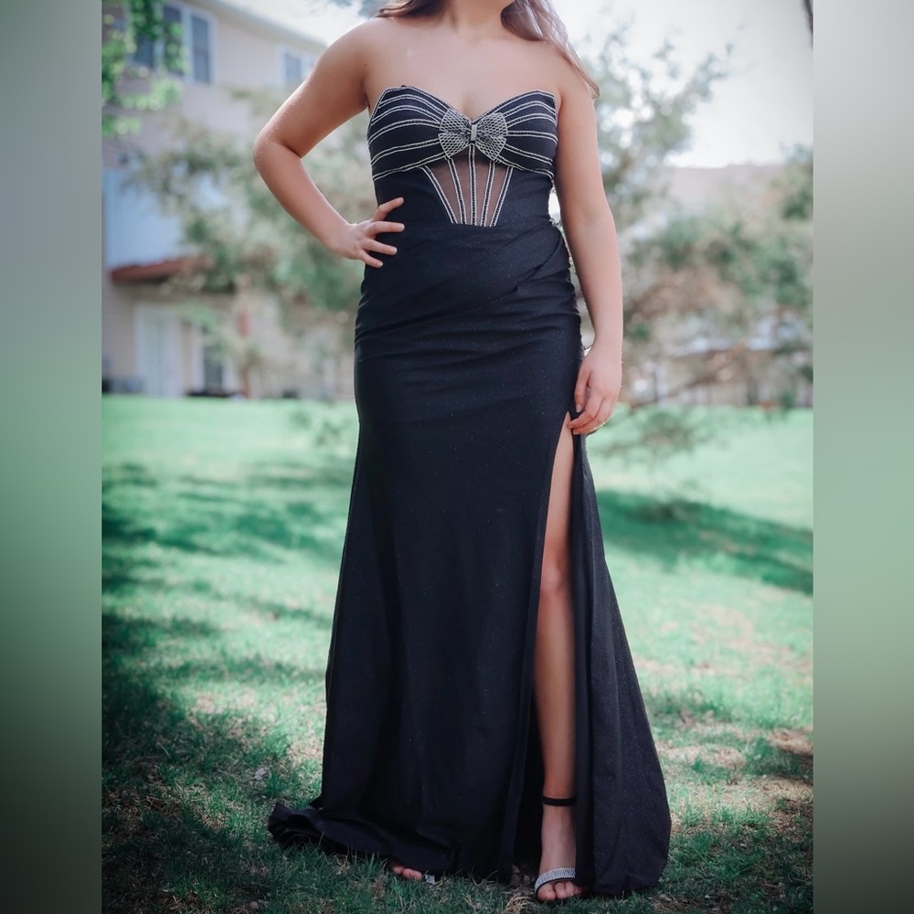 Elegant Black Evening Gown